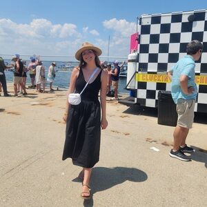 Meet your Posher, Olivia